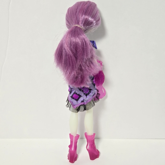 Monster High DPL86 2015 First Day of School Ari Huntington Doll & Accessories - Picture 4 of 9